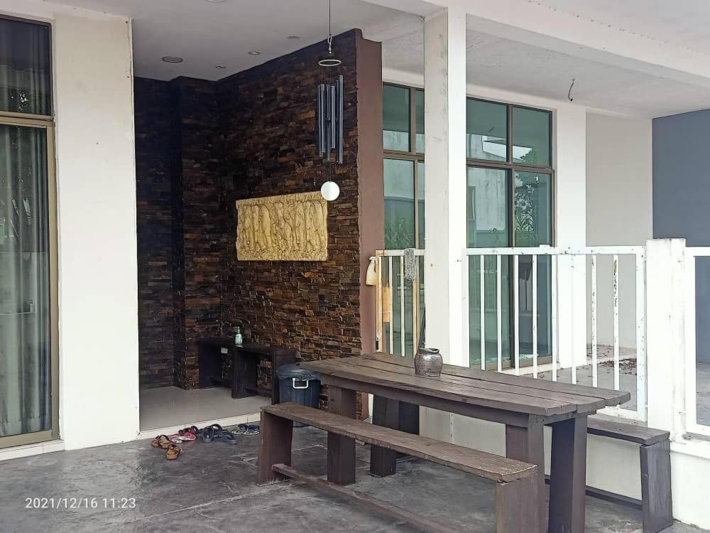 Kuala Selangor Botanic 4R3B Homestay 15Pax Exterior foto